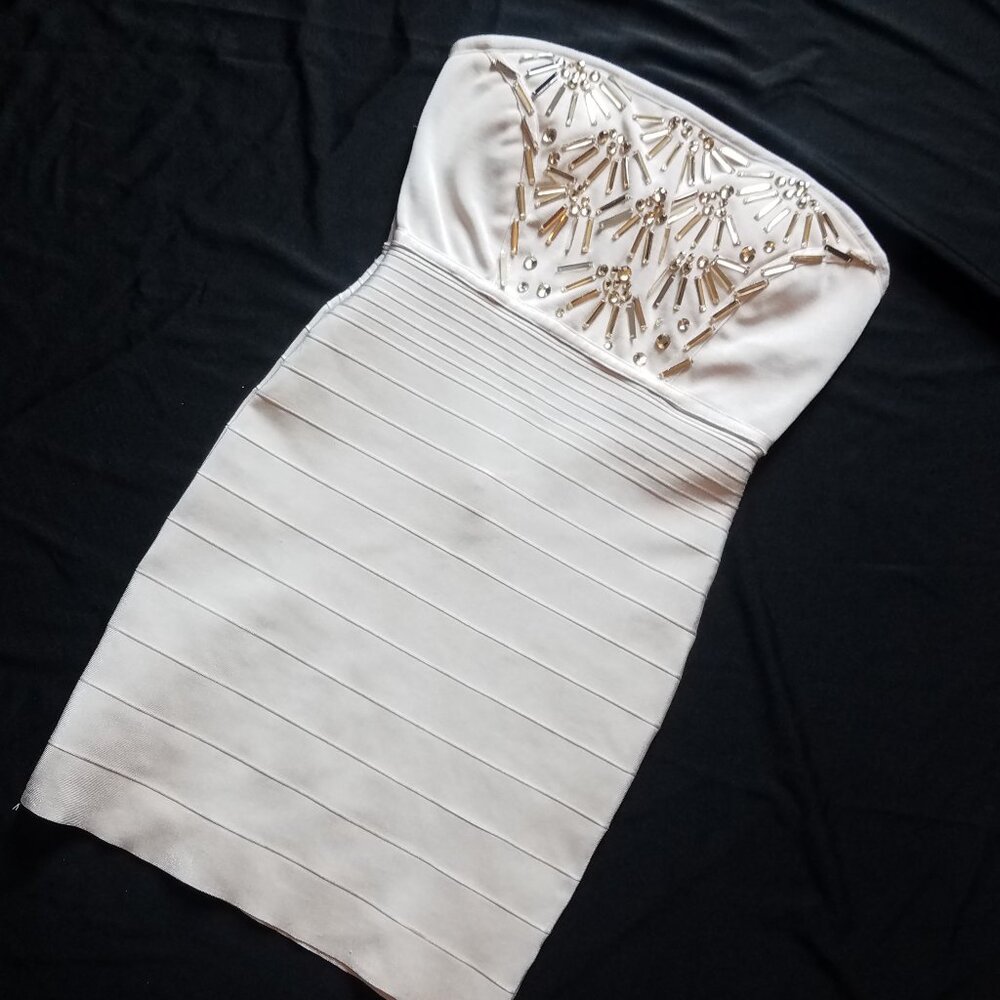 CHARLOTTE RUSSE- Stretch Bandeau Dress strapless with gems SIZE SMALL-
